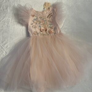 Girls dress